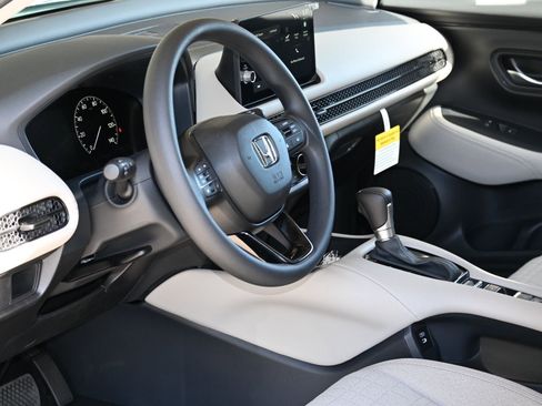 New 2026 Honda HR-V LX image 14