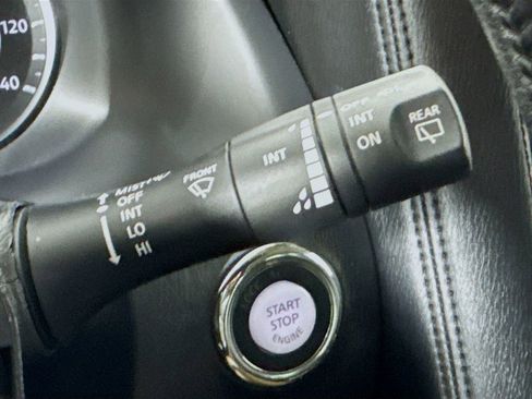 Used 2022 Nissan Armada SL image 14