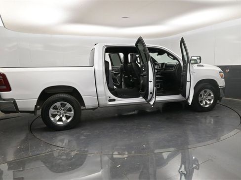 Used 2024 RAM 1500 Laramie image 32