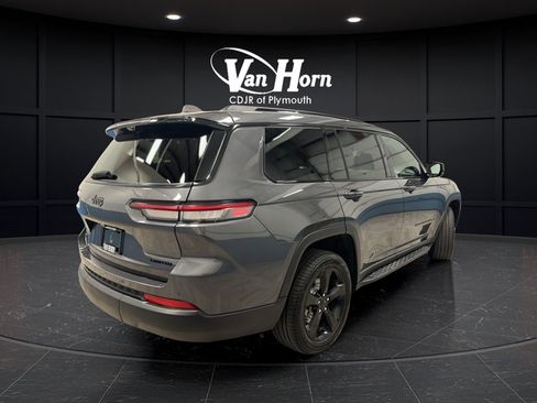 Used 2024 Jeep Grand Cherokee L Limited w/ Luxury Tech Group II AWD/4WD image 7