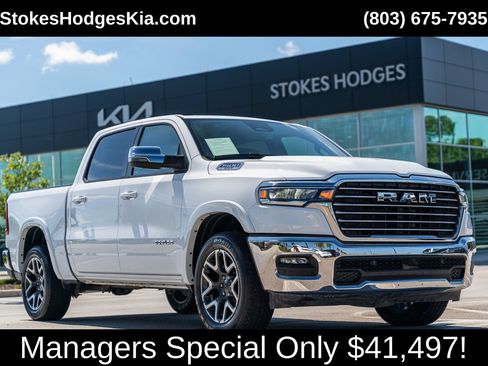 Used 2025 RAM 1500 Laramie AWD/4WD image 1