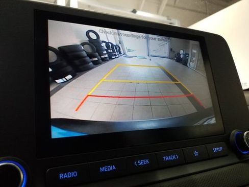 Used 2022 Hyundai Kona SEL AWD/4WD image 8