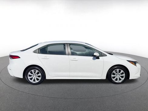 Used 2023 Toyota Corolla LE FWD image 16