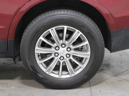 Used 2017 Cadillac XT5 Luxury image 17