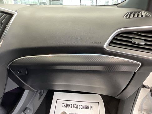 Used 2019 Ford Edge ST w/ Equipment Group 401A AWD/4WD image 9