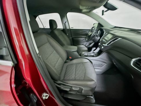 Used 2018 Chevrolet Equinox LT image 30