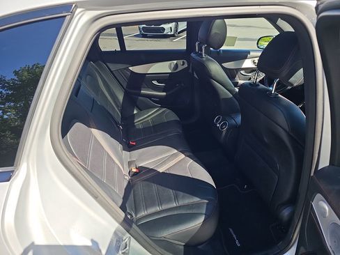 Used 2019 Mercedes-Benz GLC 43 AMG 4MATIC image 27