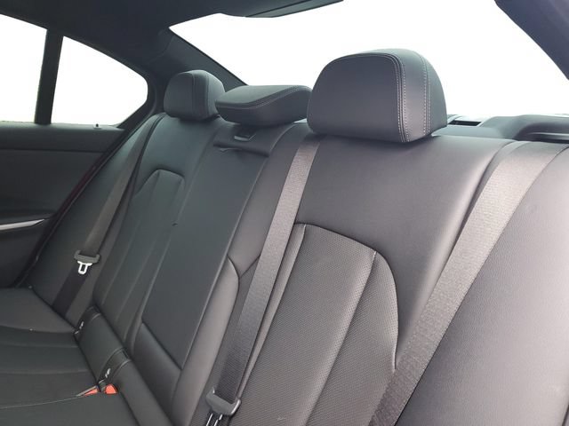 Used 2025 BMW M340i RWD image 26