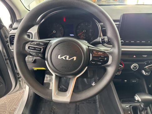 Certified 2022 Kia Rio S image 28