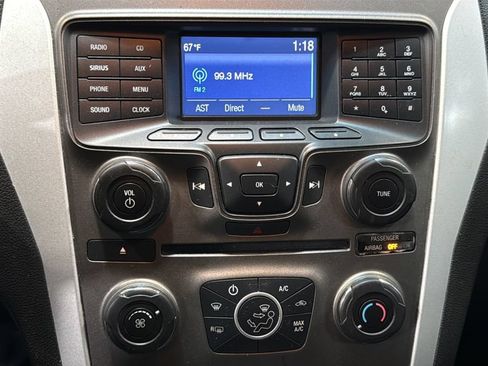 Used 2015 Ford Explorer XLT AWD/4WD image 26