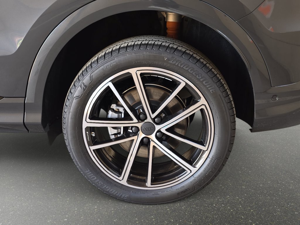 New 2026 Audi Q5 Premium Plus AWD/4WD image 33