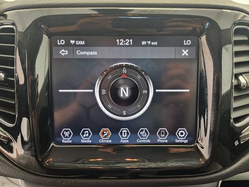 Used 2020 Jeep Compass Limited FWD image 15