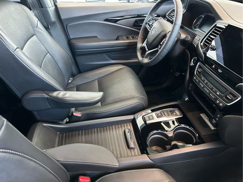 Used 2023 Honda Passport Elite image 9