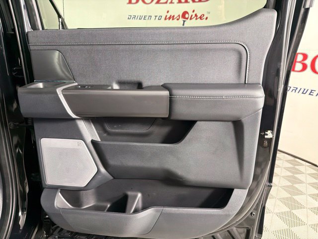 Used 2025 Ford F150 Lariat w/ Equipment Group 502A High AWD/4WD image 40