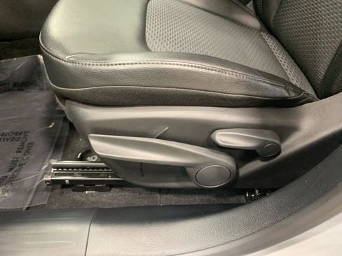 New 2026 Jeep Compass Latitude AWD/4WD image 17