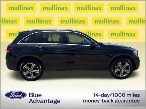Used 2022 Mercedes-Benz GLC 300 image 2