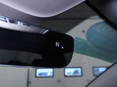 Used 2022 Volkswagen Taos SEL image 29