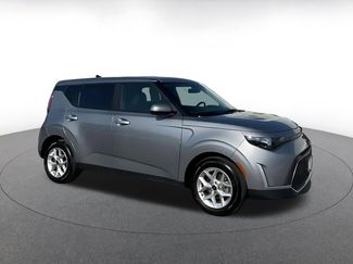 Used 2025 Kia Soul LX w/ LX Technology Package video 2
