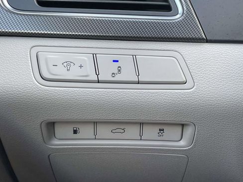 Used 2015 Hyundai Sonata Sport w/ Option Group 03 image 18