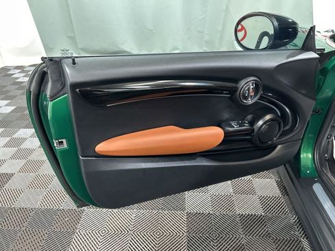 Used 2024 MINI Cooper SE image 17