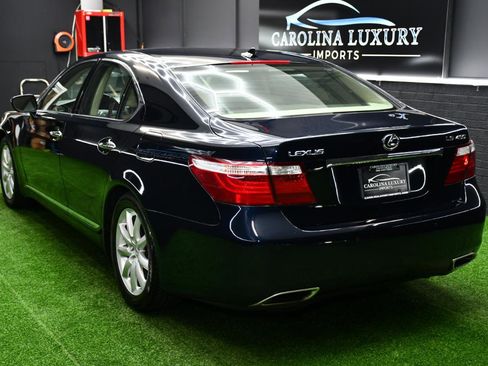 Used 2007 Lexus LS 460 Luxury Sedan image 2