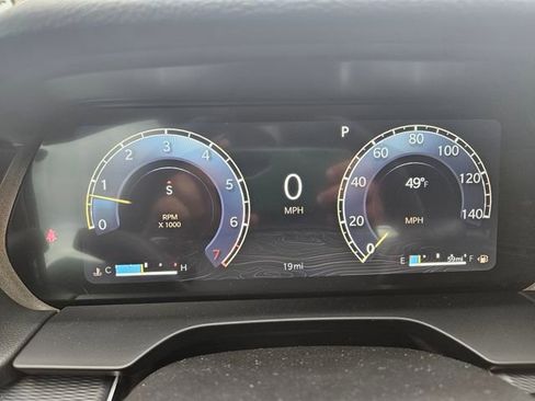 New 2025 Jeep Grand Cherokee Altitude image 15