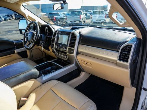 Used 2021 Ford F250 Lariat w/ Lariat Value Package image 15