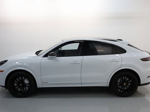 Used 2020 Porsche Cayenne Turbo image 58