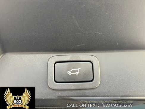 Used 2020 Land Rover Range Rover Sport HSE AWD/4WD image 8