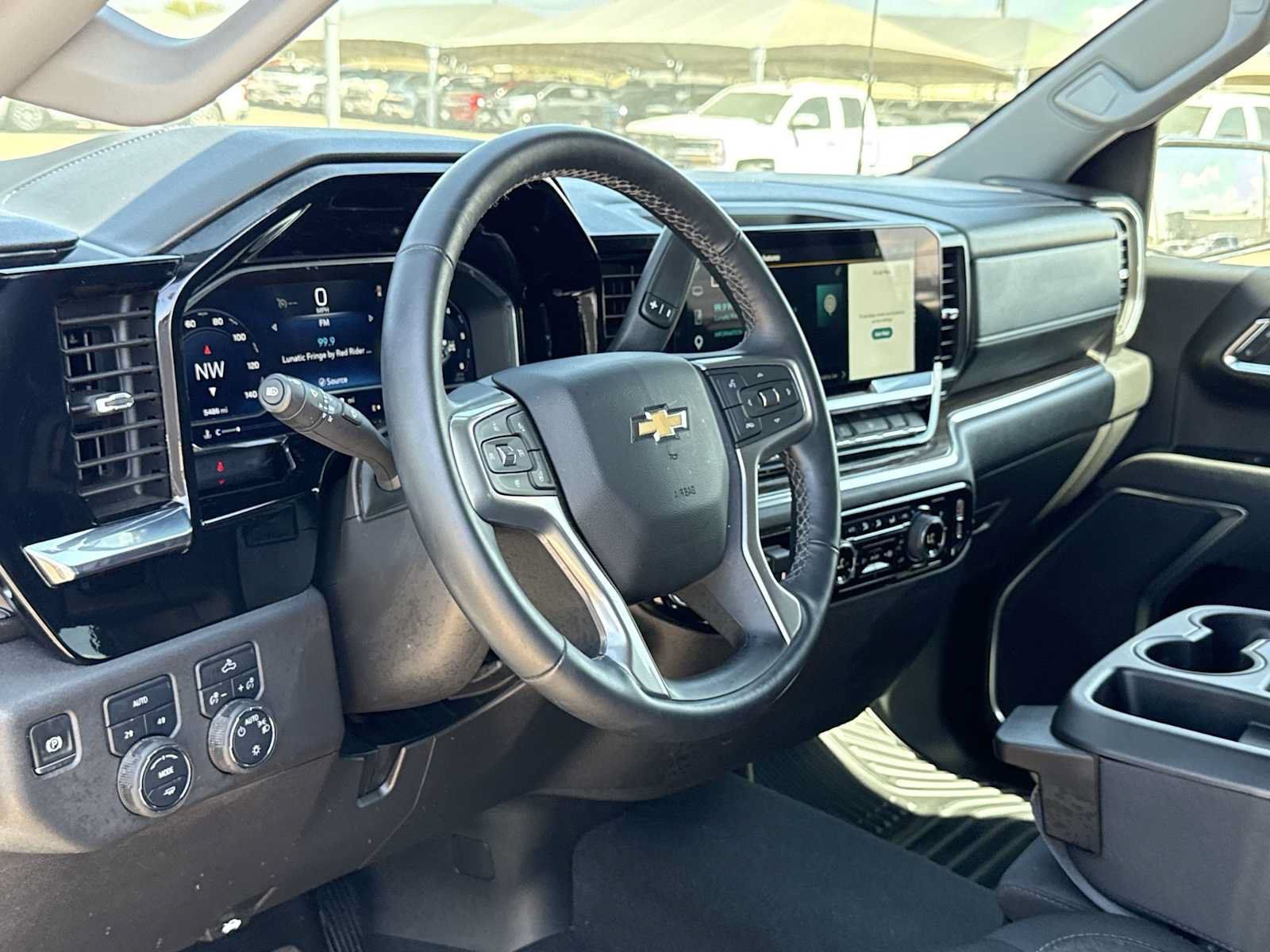Used 2025 Chevrolet Silverado 1500 LT w/ Texas Edition Plus AWD/4WD image 10