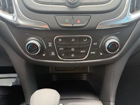 Used 2024 Chevrolet Equinox LT AWD/4WD image 26