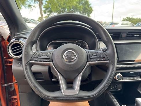 Used 2019 Nissan Kicks SV FWD image 27