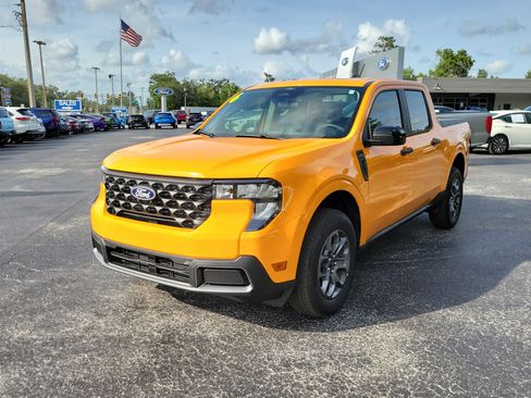 Used 2026 Ford Maverick XLT w/ XLT Luxury Package FWD image 3