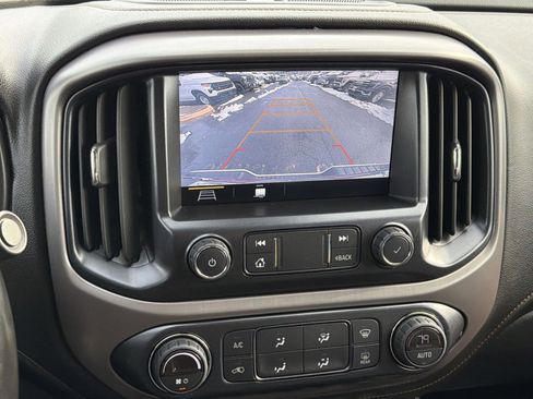 Used 2021 GMC Canyon AT4 w/ Driver Alert Package image 19