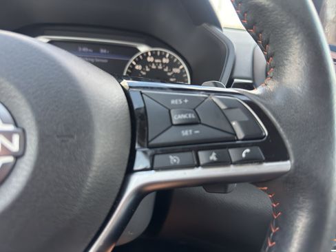 Used 2023 Nissan Altima 2.5 SR w/ SR Premium Package FWD image 26
