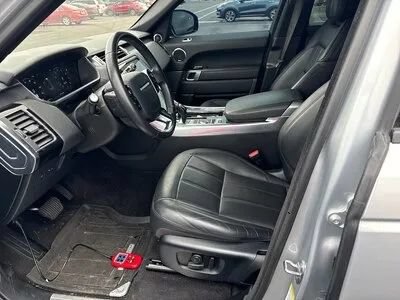 Used 2019 Land Rover Range Rover Sport HSE AWD/4WD image 4