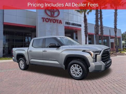 Used 2025 Toyota Tundra SR5 w/ SR5 Premium Package AWD/4WD image 1