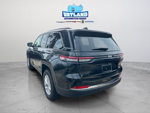 New 2026 Jeep Grand Cherokee Laredo X RWD image 3