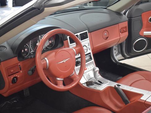 Used 2008 Chrysler Crossfire Limited image 34