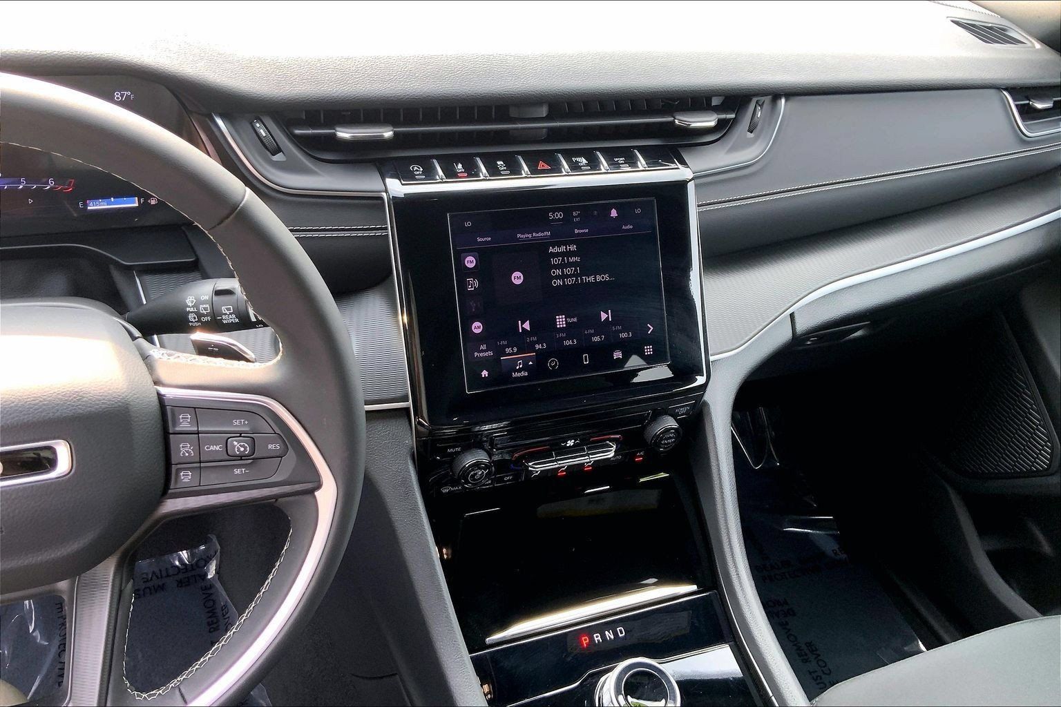 Certified 2024 Jeep Grand Cherokee L Laredo AWD/4WD image 5