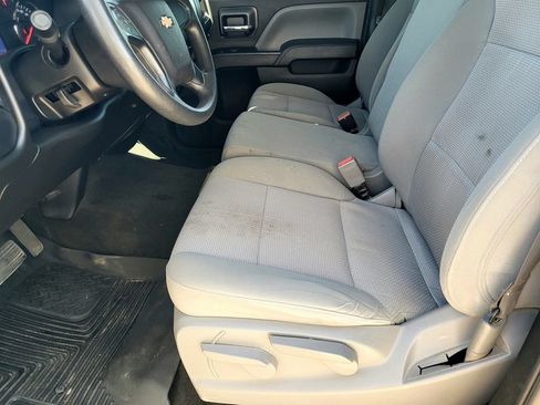 Used 2018 Chevrolet Silverado 1500 Custom w/ Custom Convenience Package RWD image 20