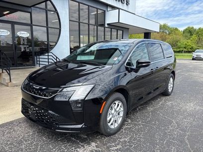 New 2027 Chrysler Pacifica Select