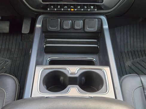 Used 2019 GMC Sierra 2500 Denali w/ Duramax Plus Package AWD/4WD image 19