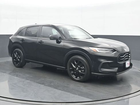 Used 2023 Honda HR-V Sport image 9