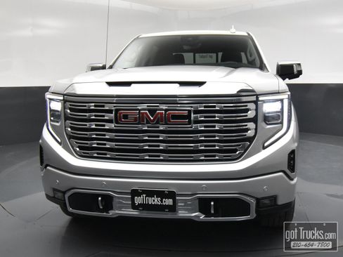 Used 2022 GMC Sierra 1500 Denali w/ Denali Reserve Package image 51