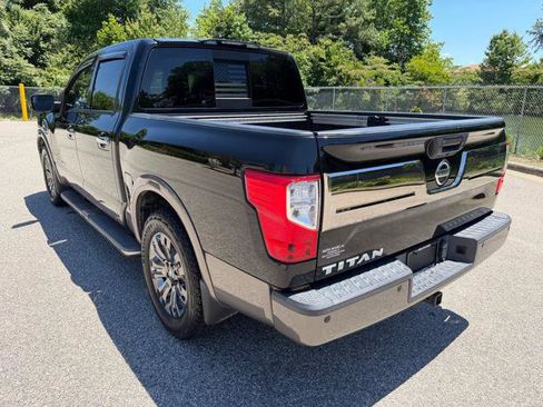 Used 2017 Nissan Titan Platinum Reserve RWD image 5