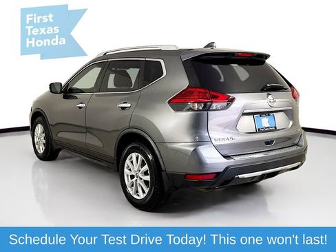 Used 2017 Nissan Rogue SV FWD image 6