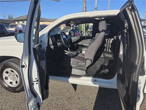 Used 2024 Nissan Frontier S w/ S Utility Package image 10