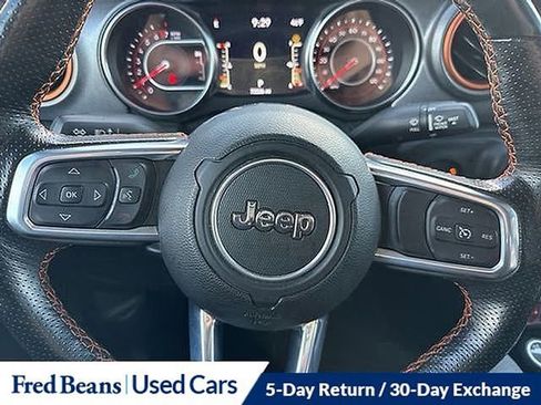 Used 2022 Jeep Gladiator Mojave w/ Cold Weather Group image 37