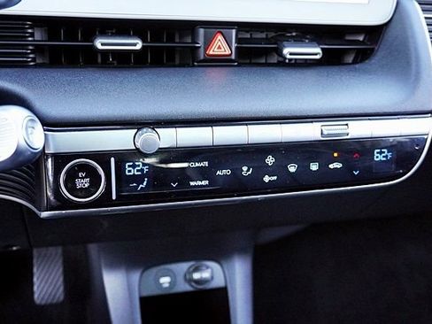 Certified 2024 Hyundai Ioniq 5 Limited RWD image 29